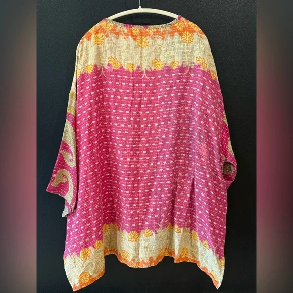 Kantha Bae Tunic - Picture 3 of 4